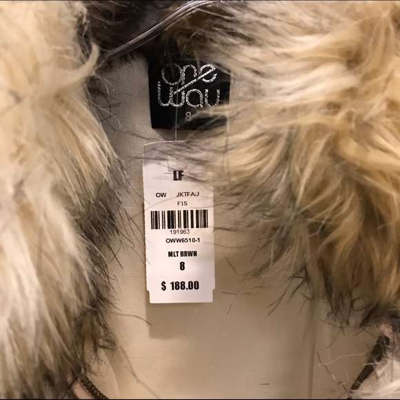 LF Faux Fur Coat - Picture 3 of 4